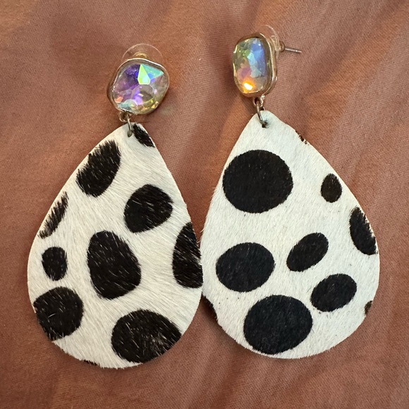 Cow Print Earrings Black and White - Picture 1 of 4